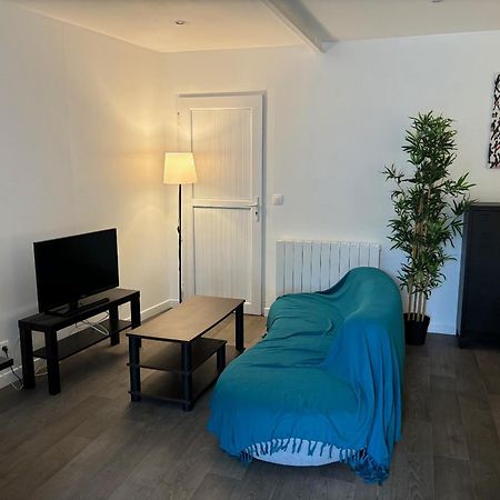 Gite Du Bois Des Genievres Amillis Exteriör bild